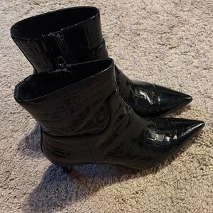 Dolce Vita Black Croc-Pattern Ankle Booties